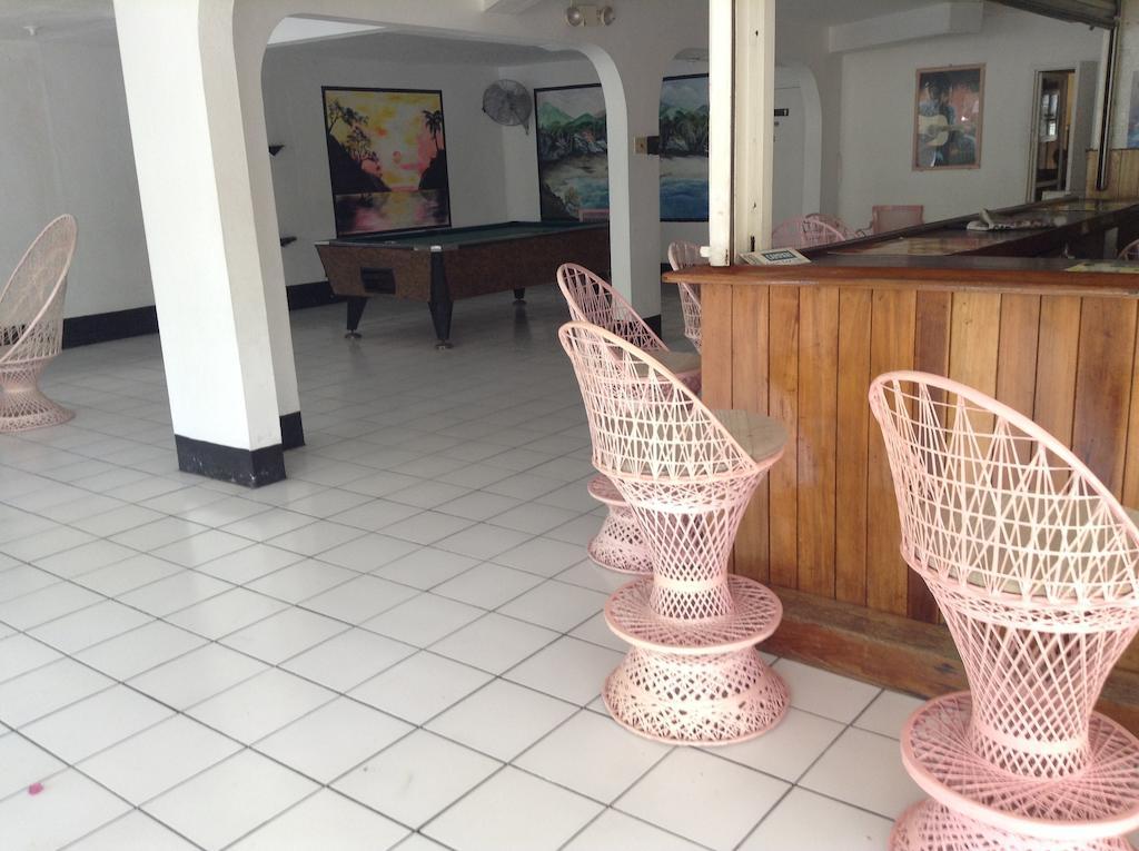 Marine View Hotel Ocho Rios Exterior photo